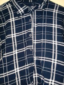 Cropped Navy Blue shirt