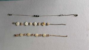2 bracelet, 1 Anklet