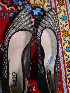 Flash Sale YNG Embellished Pointed  Flats 60%off