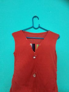 Sleevless Top