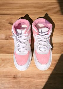 Pink Basketball Shoes for Men And Women ✅🫴