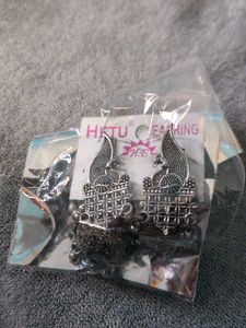 Earings