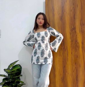 Ira short kurti