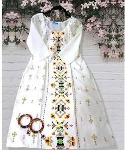 Elegant White Embroidered Kurta