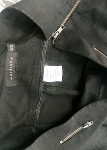 Blue Embroidered Bra And Plated Skirt