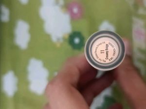 Swiss Beauty Makeup Fixer And Concealer