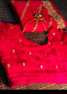 Jari Work Festive Saree &amp; Blouse