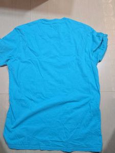 Levi&#39;s Graphic Tee