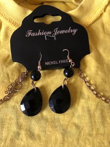 Black Necklace+ Earrings