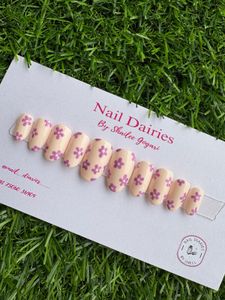 Floral Press-On Nails