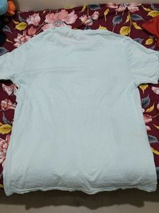 Levi&#39;s Graphic Tee