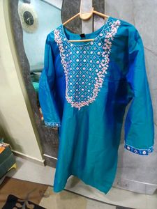 Teal Embroidered Kurti @jezzz_1010