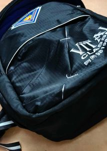 Sturdy Black Backpack – Ideal for College &amp; Daily