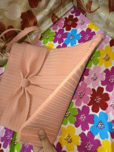 COLLEGE BAG (Giving in less price)