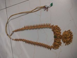 Elegant Gold Jewelry Set