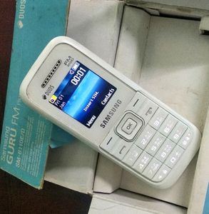 Sale!... SAMSUNG GURU FM PLUS DUAL SIM