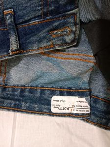 Vintage Straight Leg Jeans