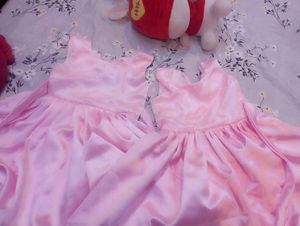 Twinning Pink💕 dresses😍