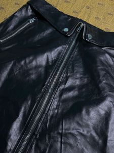 Stylish Black Mini Skirt