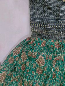 Beautiful Gown with can ca
