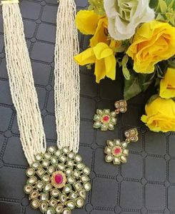 Kundan Jewellery Set For Girls And Women