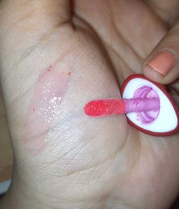 Color changing Lip Gloss