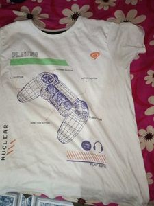 Graphic Print Tee