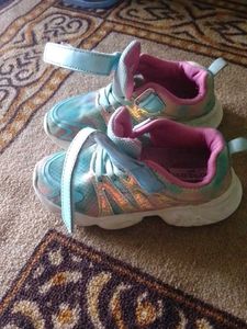 Cute Kids Pantaloon&#39; Shoes