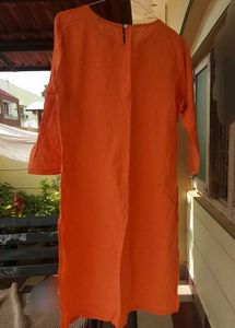 🔶️Orange &amp; White 🤍 Embroidered Kurti
