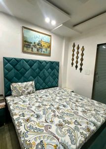 Elegant Designer Fitted Bedsheet Set