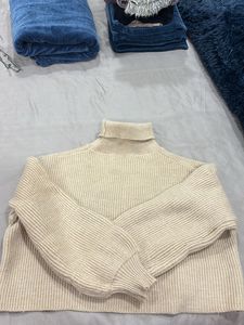 Crop Woollen sweater