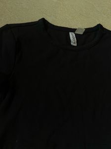 Black H&M T-Shirt