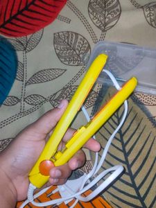 Mini Yellow Hair Straightener