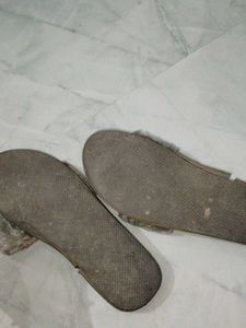 slippers