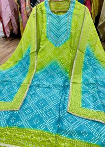 Natural Crepe Suit
