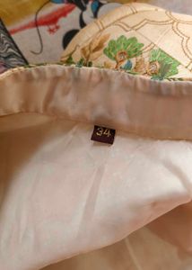 Cream Colour Floral Design Jodhpuri