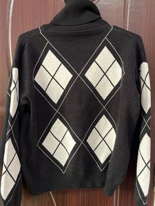 Turtleneck jumper dopped shoulder