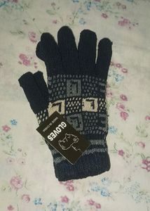 SOCKS 🧦 AND GLOVES 🧤 FOR 1 YEAR BABY