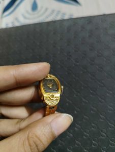 Elegant Citizen Gold Watch