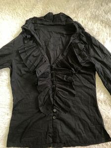 Y2K fitted Ruffled Black Top