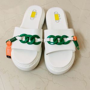 FINAL SALE 🎉 Chunky Slides