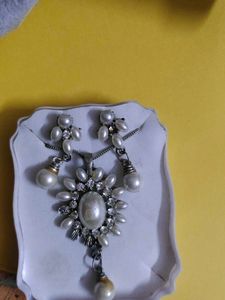 Pearl Chain