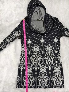 Stylish Top With Hoodie