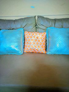 Hanmade Decorative Cushion with Geometric Ribbon W
