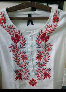 Embroidered Floral Kurta Set