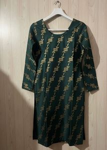 Elegant Green &amp; Gold Kurti