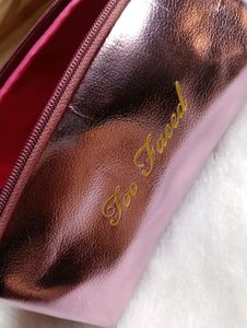 Top Faced Pouch 💕♥️