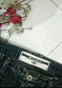 Vintage Denim Cargo Capri Pants