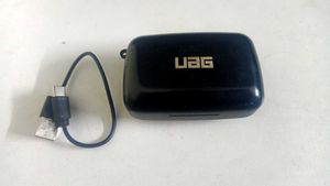 UAG M19 PRO Earpods