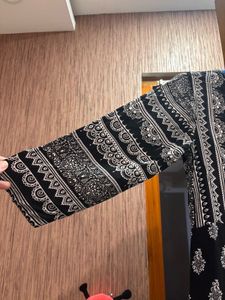 “Rangriti” Indie Black Gown (Almost 🆕)
